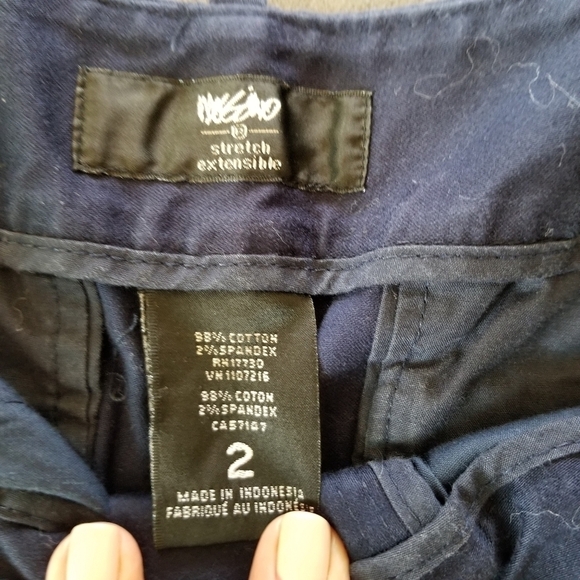 Mossimo | Khaki Shorts - Picture 3 of 6